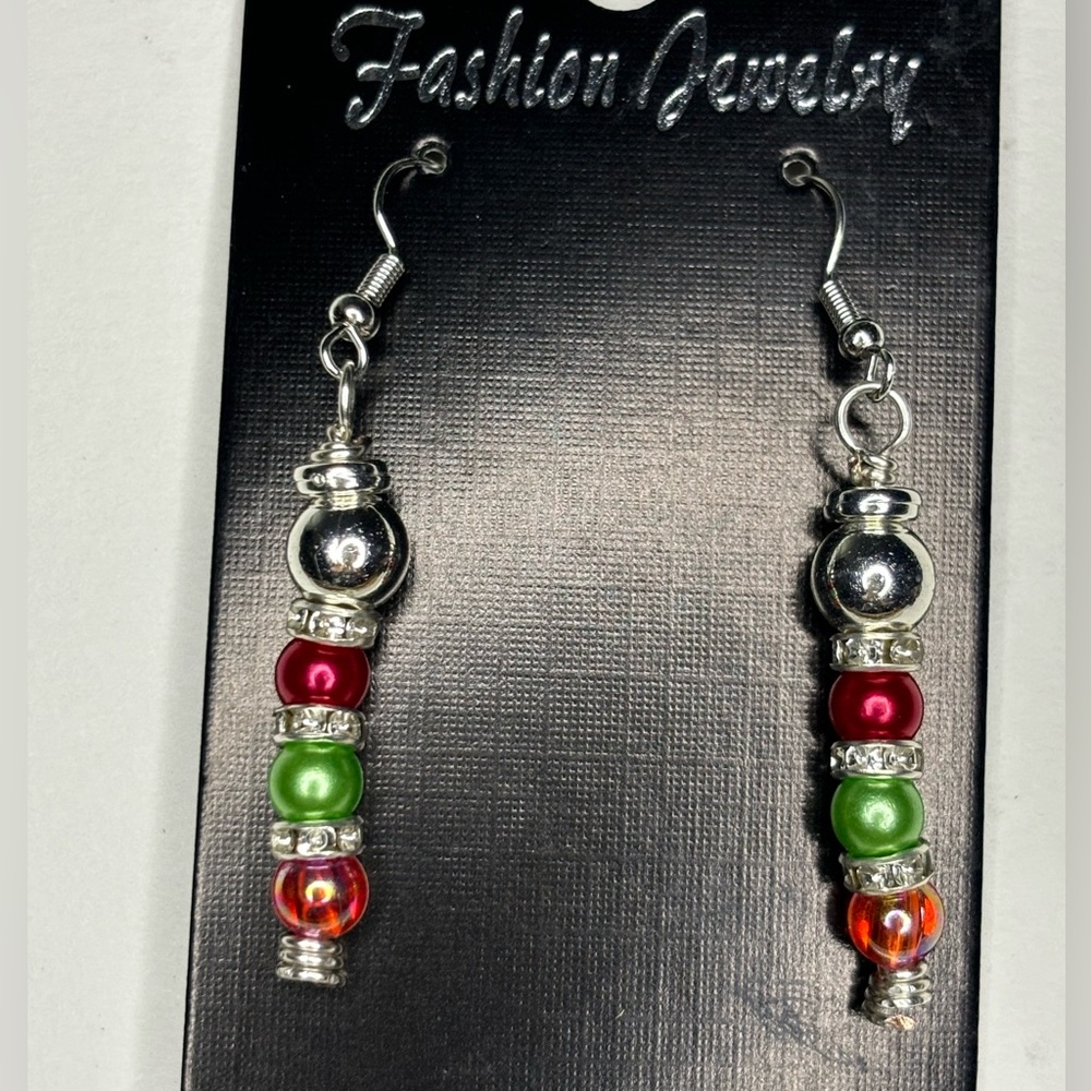 🎄New Holiday earrings🎄